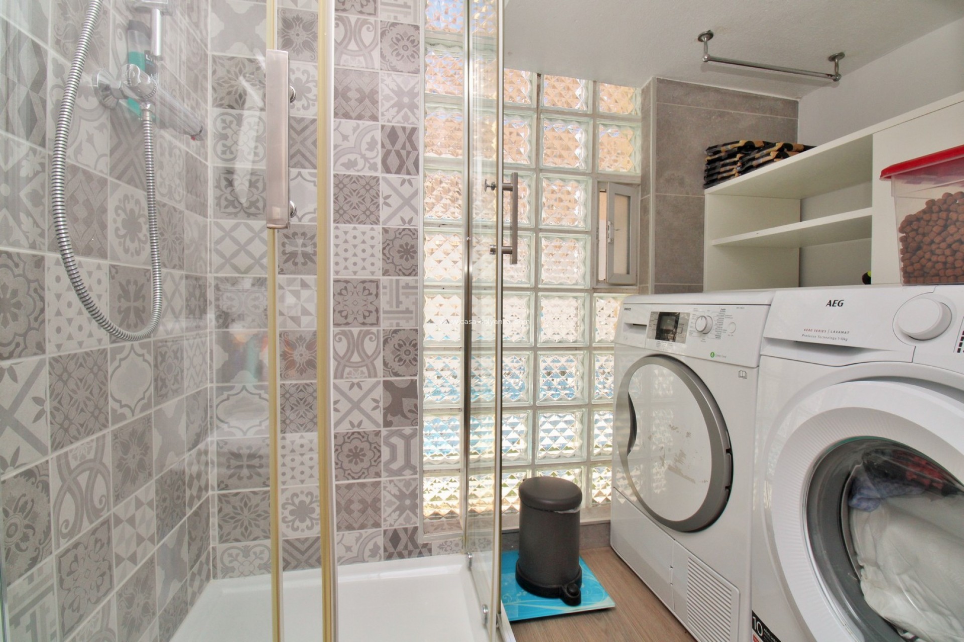 Wiederverkauf - Stadthaus - Villamartin - Villamartín