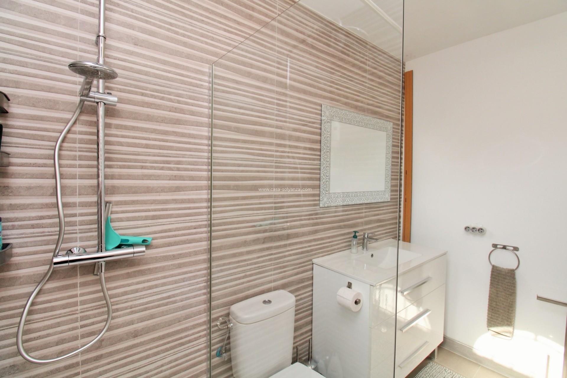 Wiederverkauf - Stadthaus - Villamartin - Villamartín