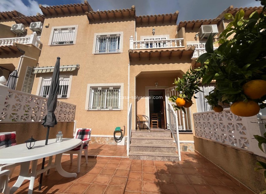 Wiederverkauf - Stadthaus - Villamartin - Villamartín