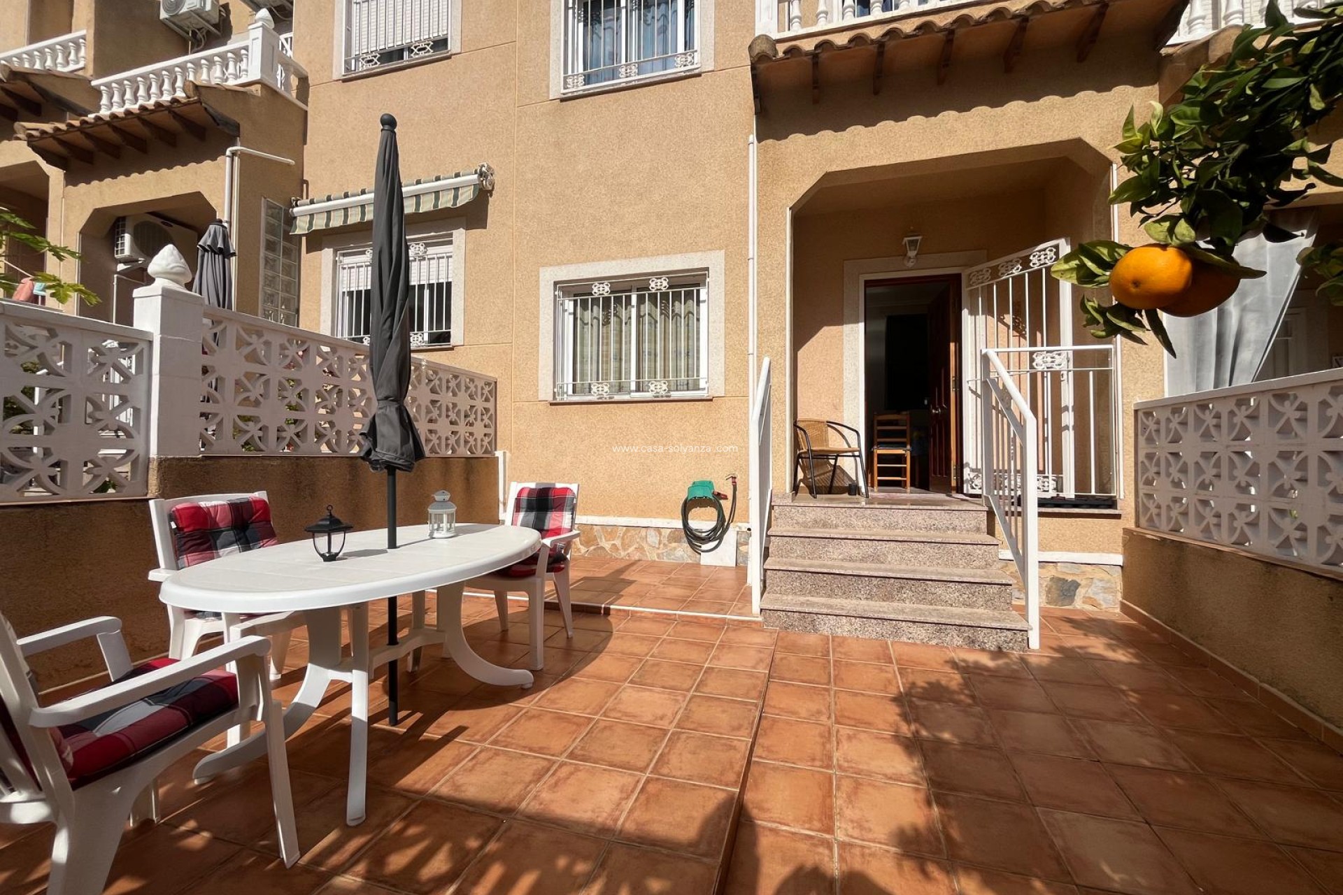 Wiederverkauf - Stadthaus - Villamartin - Villamartín