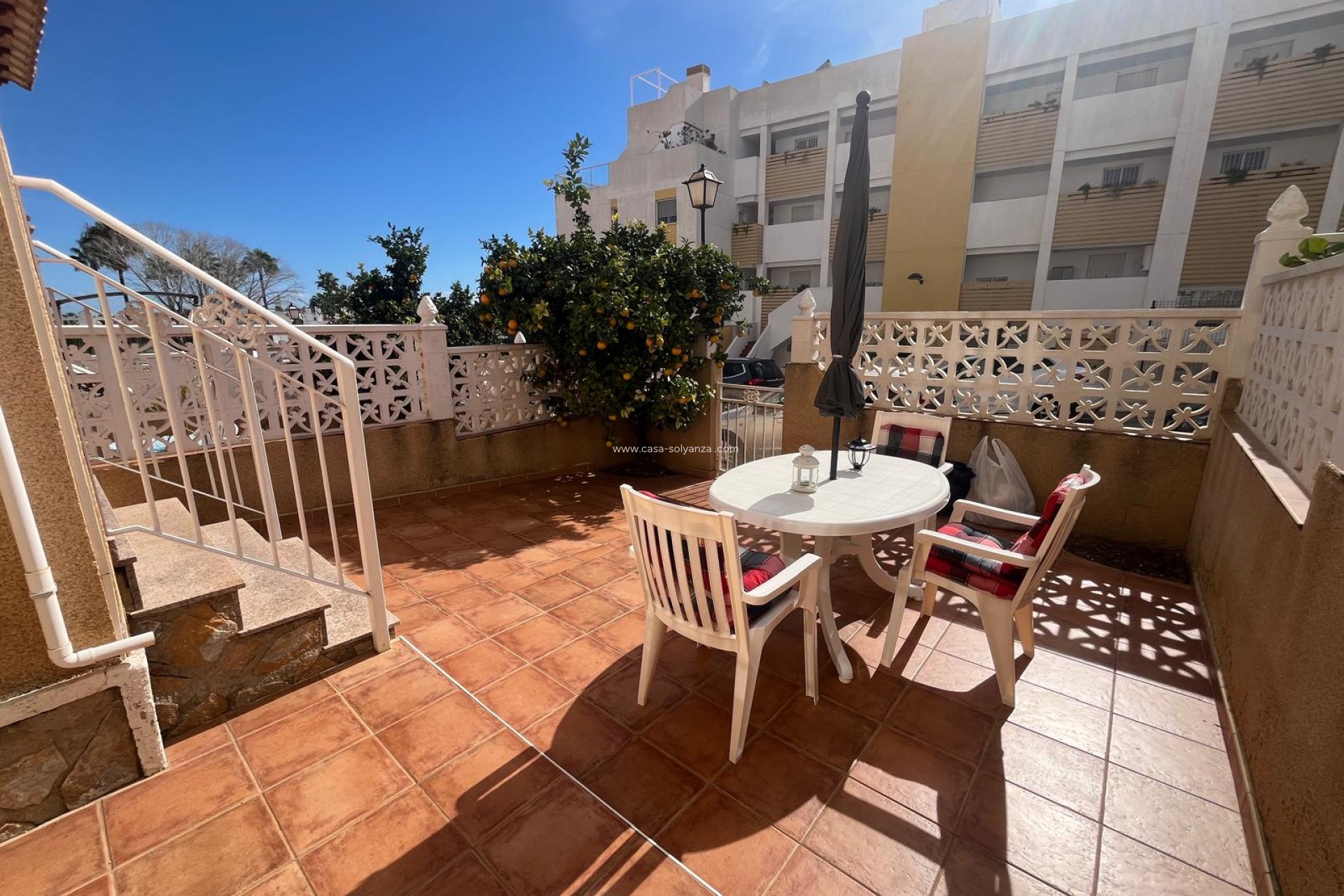 Wiederverkauf - Stadthaus - Villamartin - Villamartín