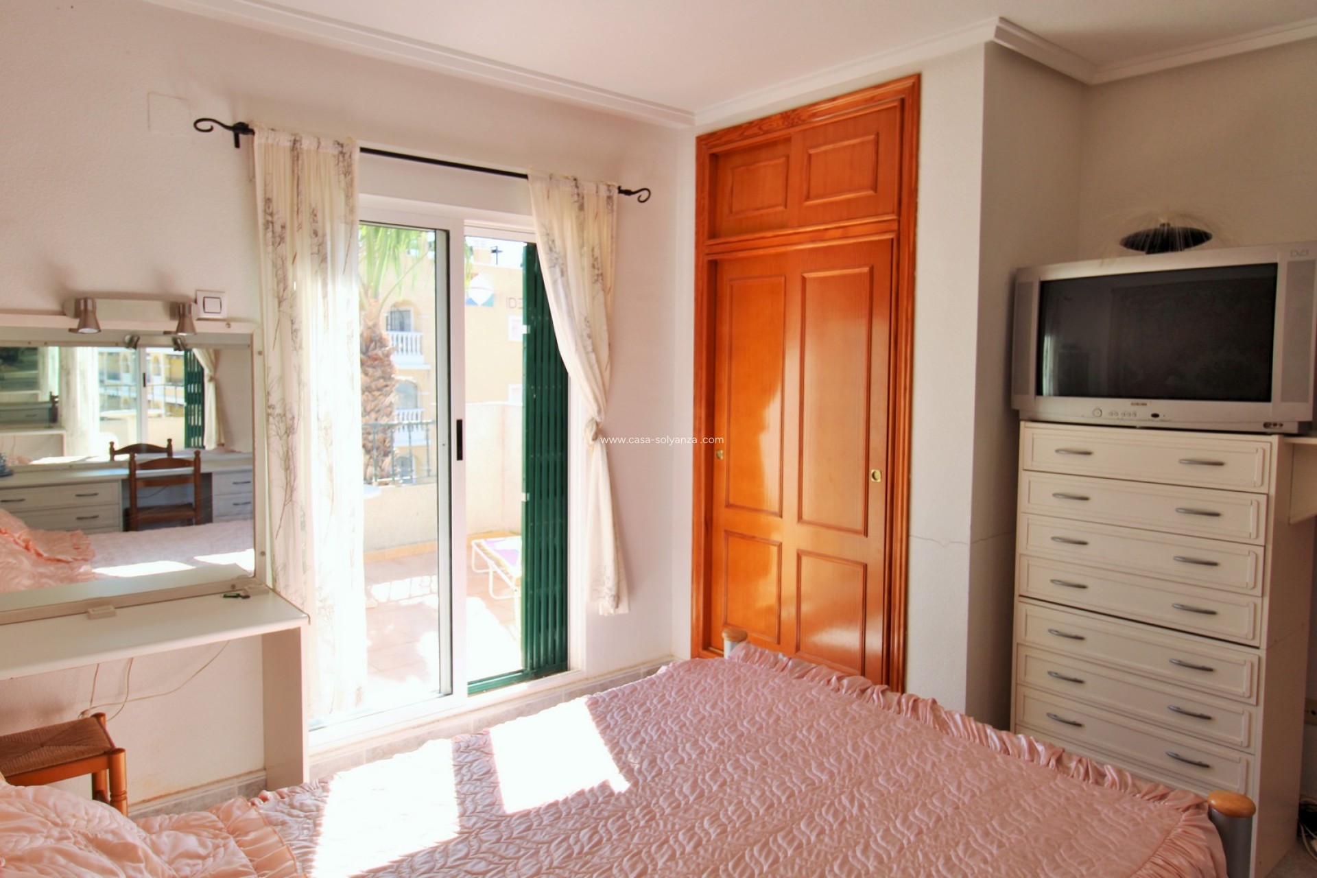 Wiederverkauf - Stadthaus - Villamartin - Villamartín