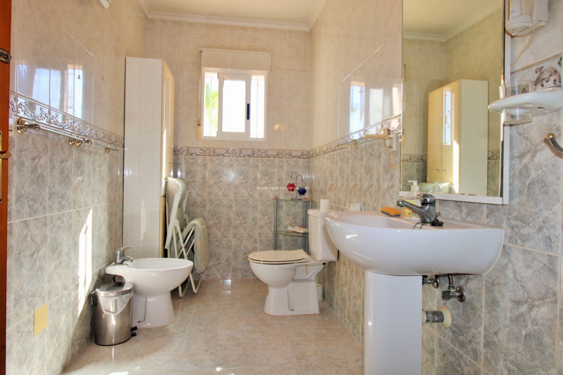 Wiederverkauf - Stadthaus - Villamartin - Villamartín