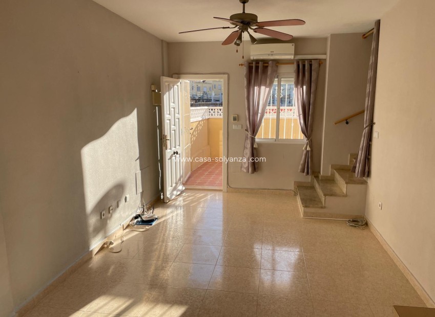 Wiederverkauf - Stadthaus - Villamartin - Villamartín