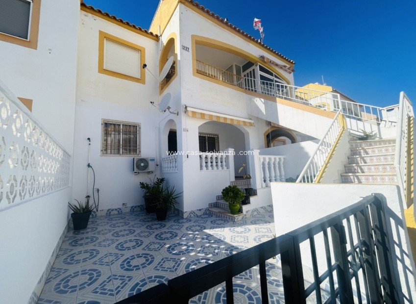 Wiederverkauf - terraced_house - Torrevieja - La Torreta