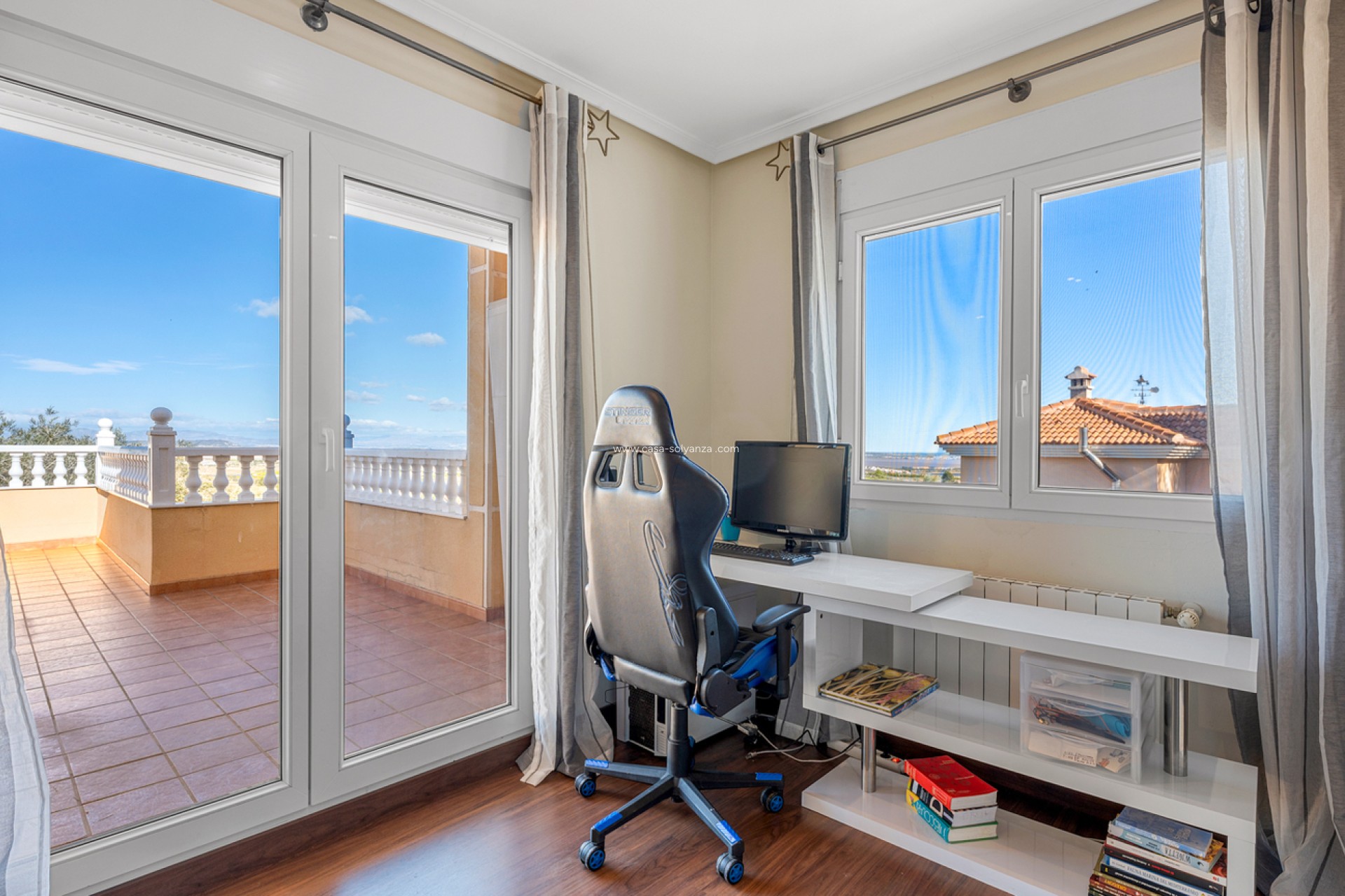 Wiederverkauf - Villa - Ciudad De Las Comunicaciones - Costa Blanca