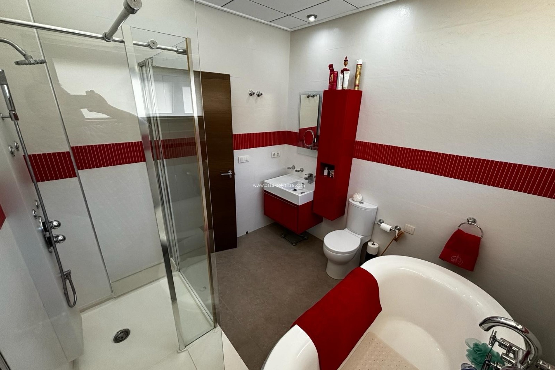 Wiederverkauf - Villa Detached - Cox