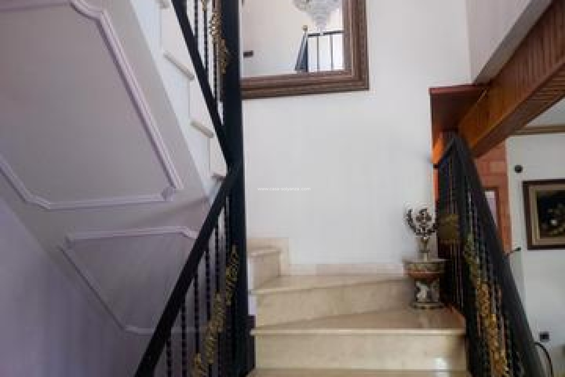 Wiederverkauf - Villa - Elche