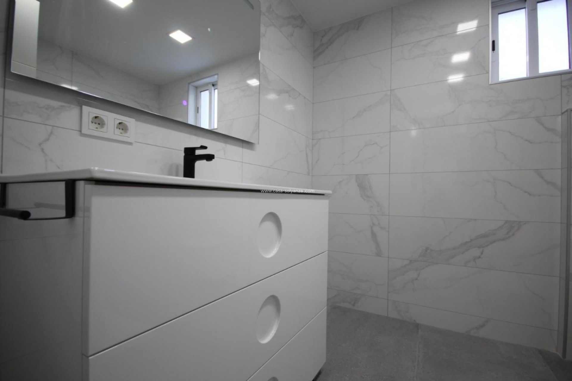 Wiederverkauf - Villa - La Nucía - Costa Blanca