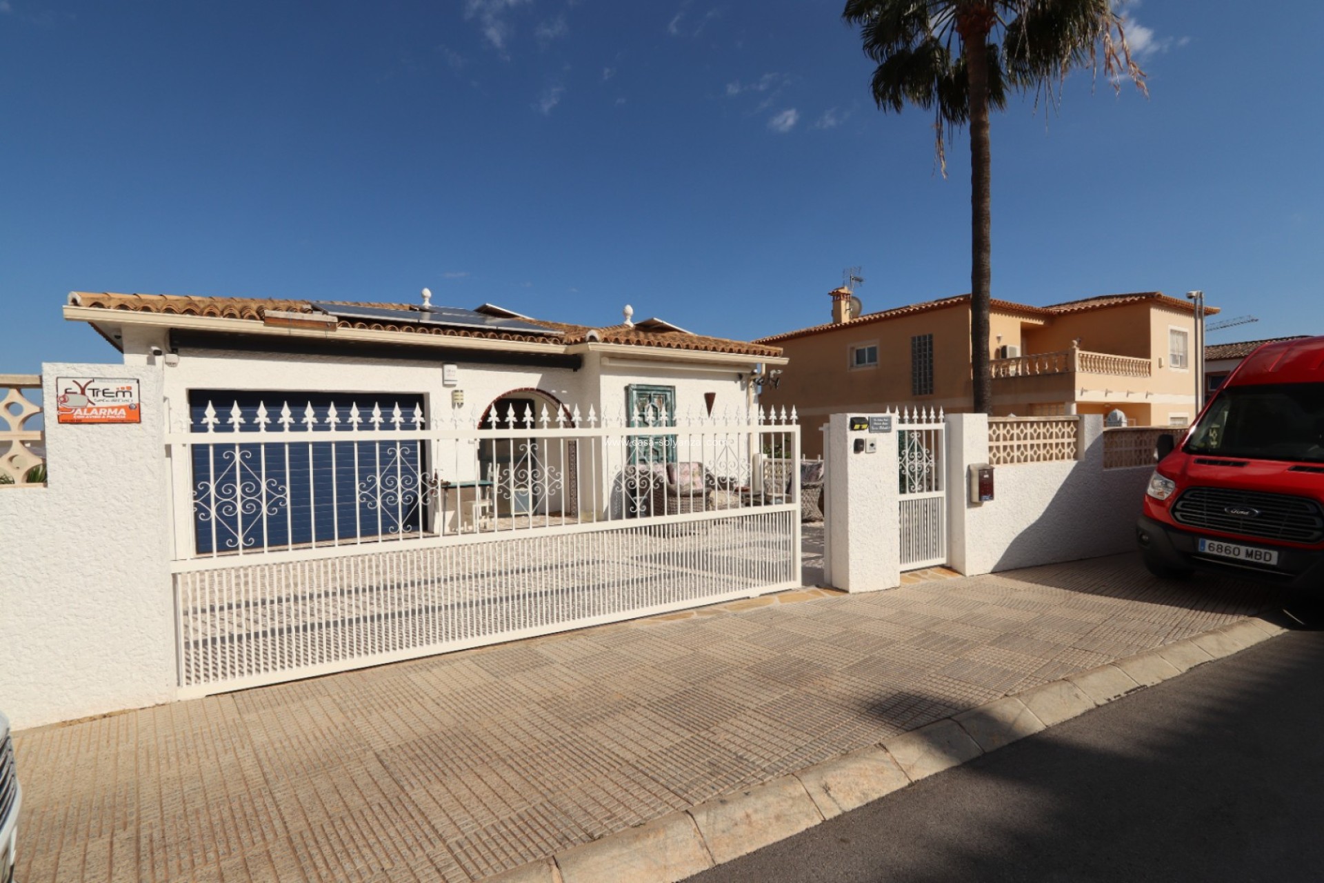 Wiederverkauf - Villa - La Nucía - Costa Blanca