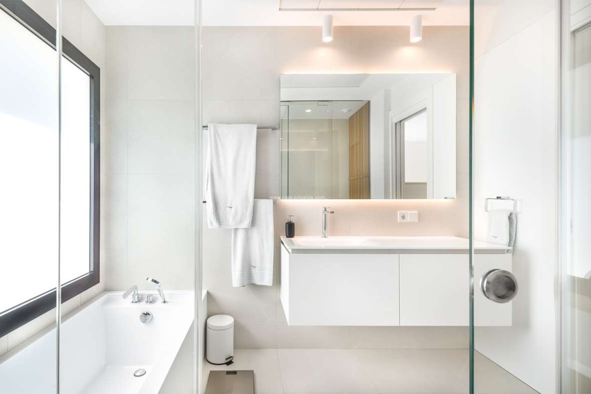 Wiederverkauf - Villa - Las Colinas Golf Resort - Costa Blanca