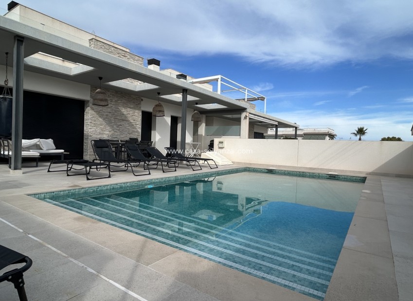 Wiederverkauf - Villa - Los Balcones - Costa Blanca