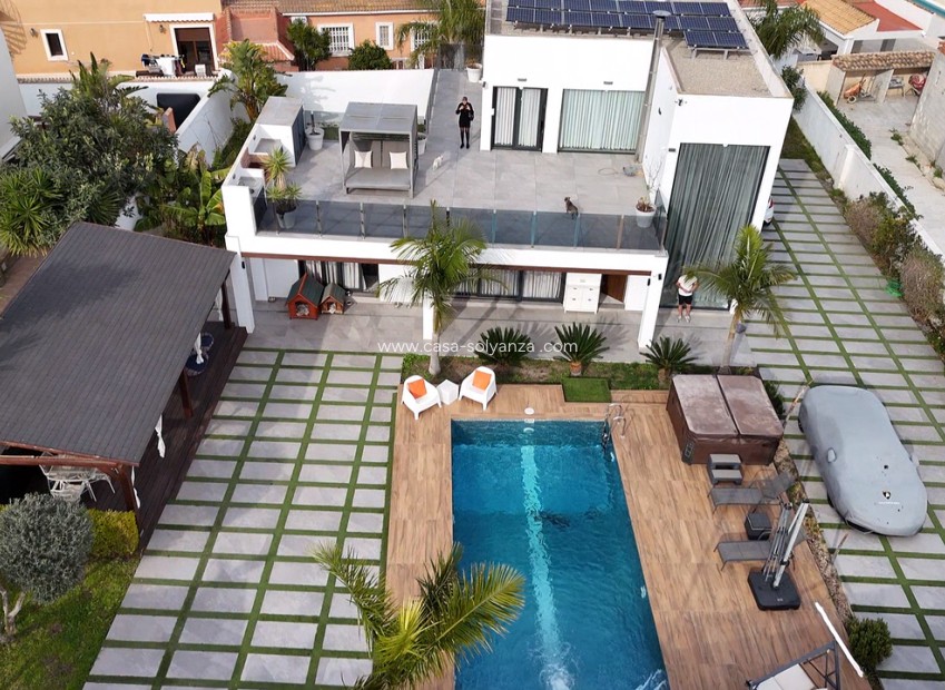 Wiederverkauf - Villa - Los Balcones - Costa Blanca