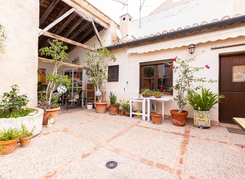 Wiederverkauf - Villa - Los Martinez Del Puerto - Los Martínez del Puerto