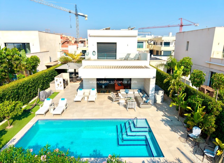 Wiederverkauf - Villa - Los Montesinos - Costa Blanca