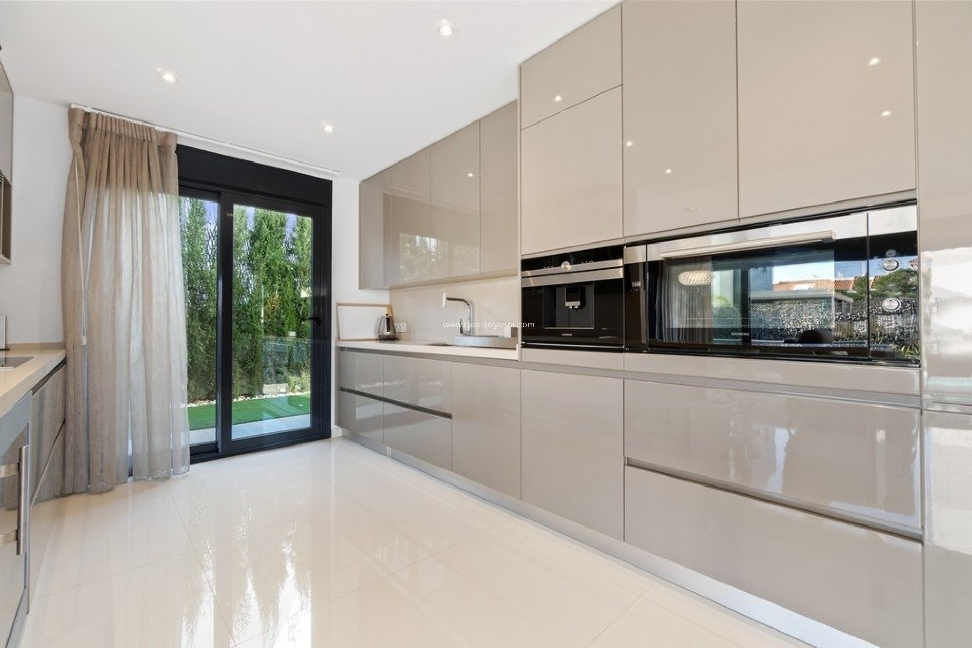 Wiederverkauf - Villa - Orihuela Costa - Agua Marina