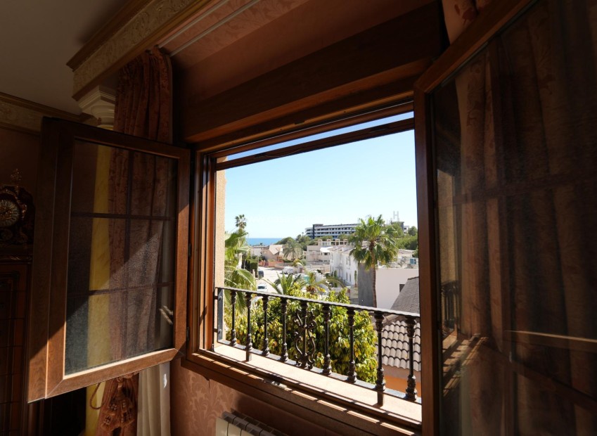 Wiederverkauf - Villa - Orihuela Costa - Campoamor