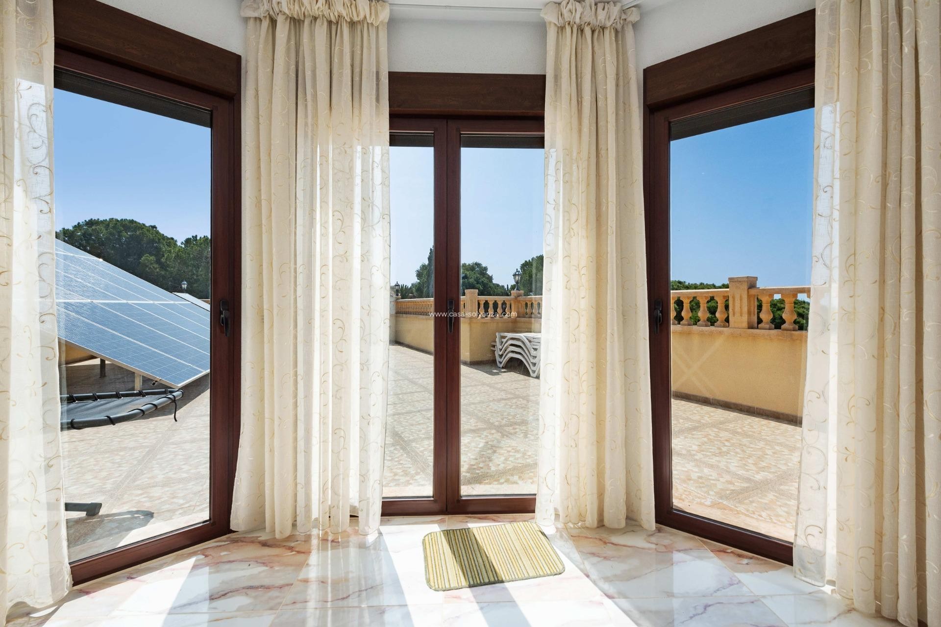 Wiederverkauf - Villa - Orihuela Costa - Campoamor