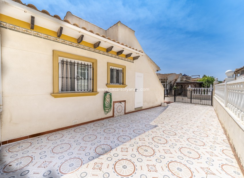 Wiederverkauf - Villa - Orihuela Costa - La Regia