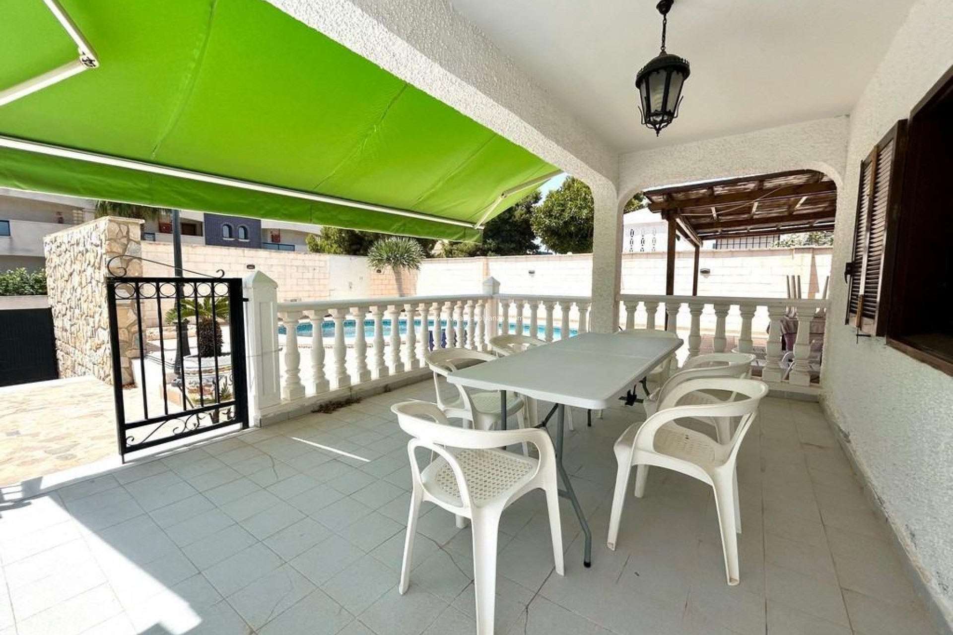 Wiederverkauf - Villa - Orihuela Costa - La Zenia