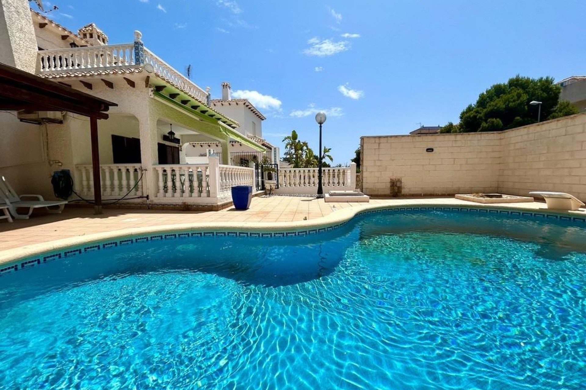 Wiederverkauf - Villa - Orihuela Costa - La Zenia