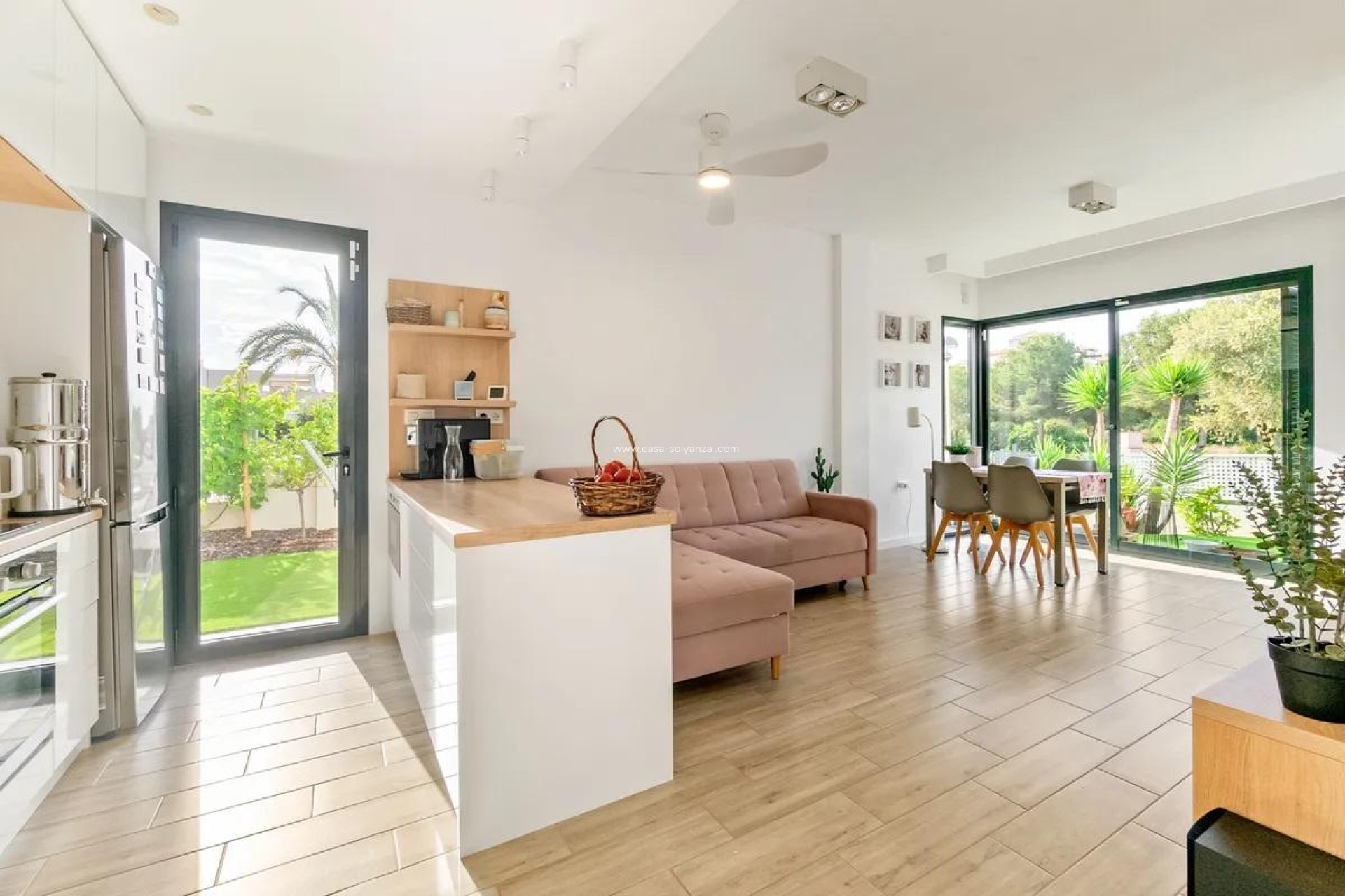 Wiederverkauf - Villa - Orihuela Costa - La Zenia