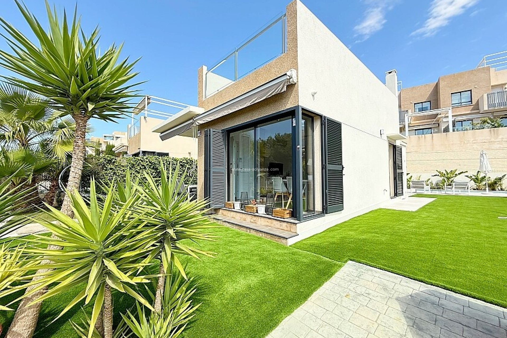 Wiederverkauf - Villa - Orihuela Costa - La Zenia