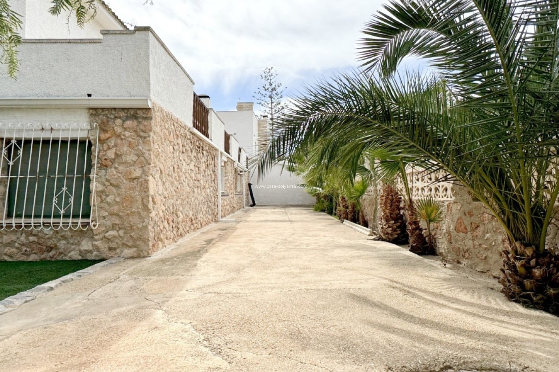 Wiederverkauf - Villa - Orihuela Costa - La Zenia