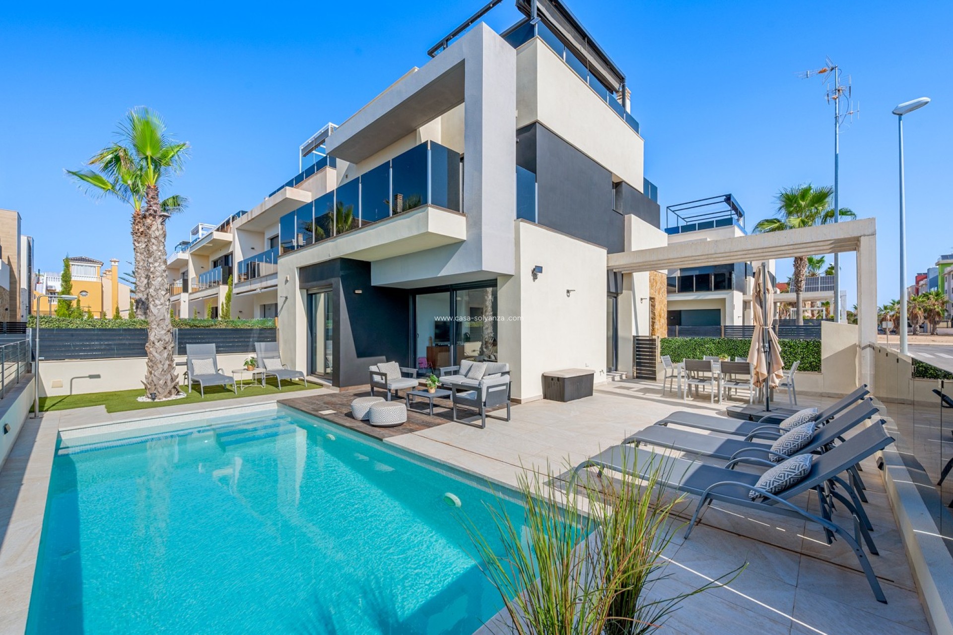 Wiederverkauf - Villa - Orihuela Costa - Lomas de Cabo Roig