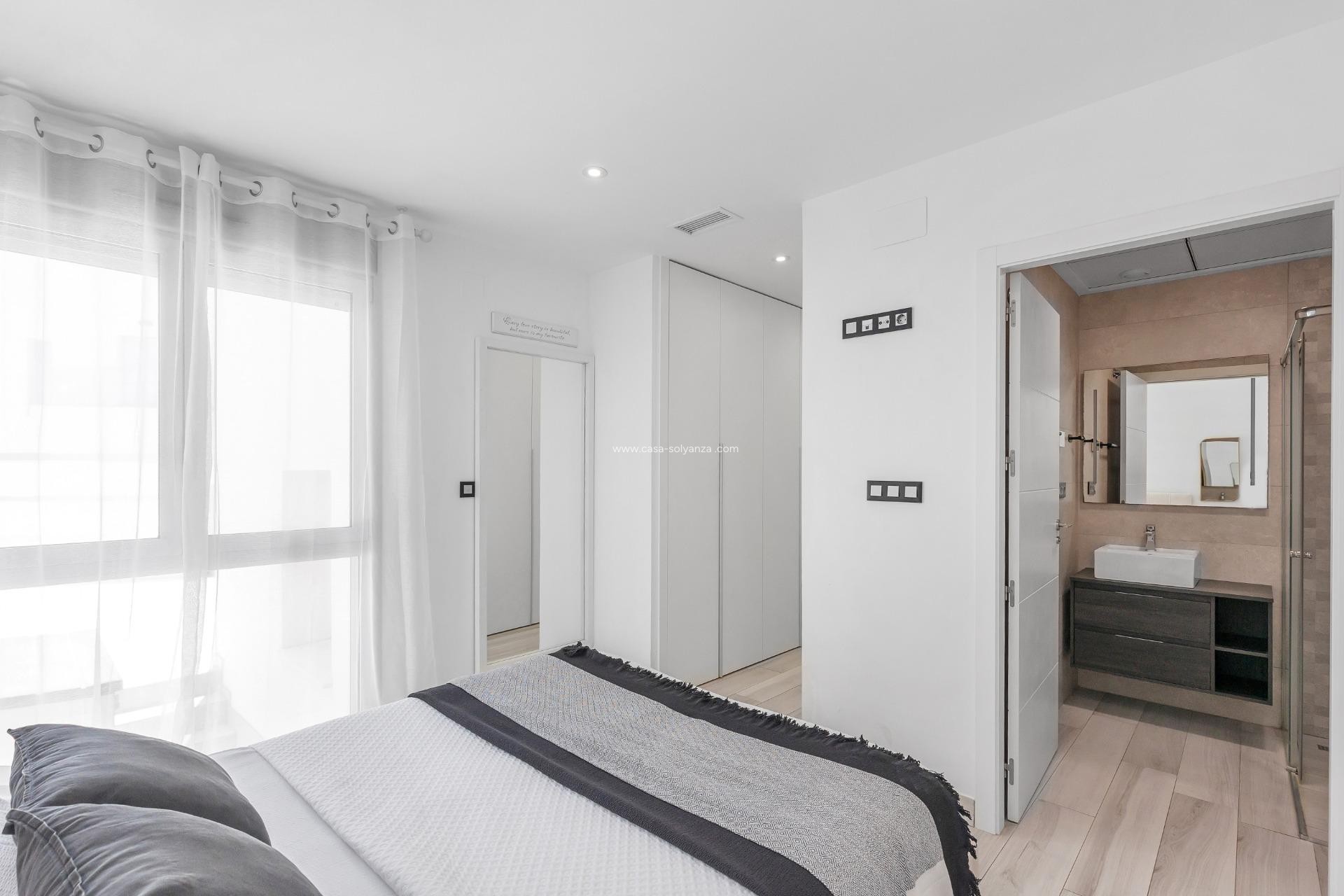 Wiederverkauf - Villa - Orihuela Costa - Lomas de Cabo Roig