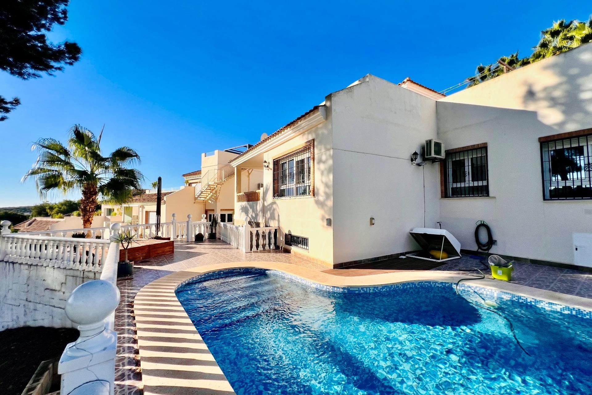 Wiederverkauf - Villa - Orihuela Costa - Lomas de Campoamor-Las Ramblas