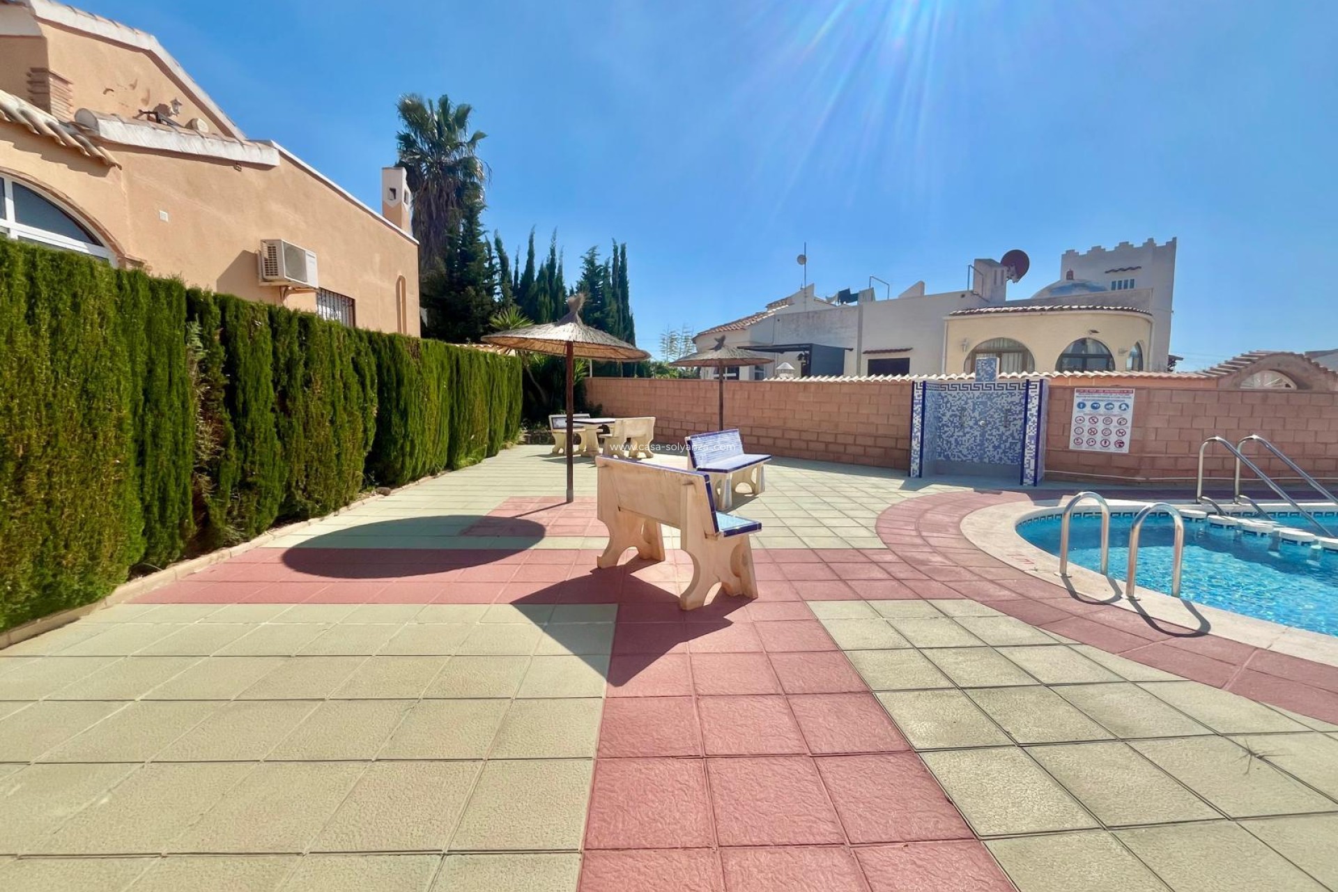 Wiederverkauf - Villa - Orihuela Costa - Los Almendros-La Florida