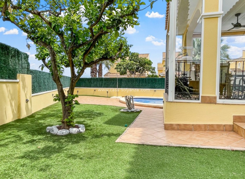 Wiederverkauf - Villa - Orihuela Costa - Los Dolses