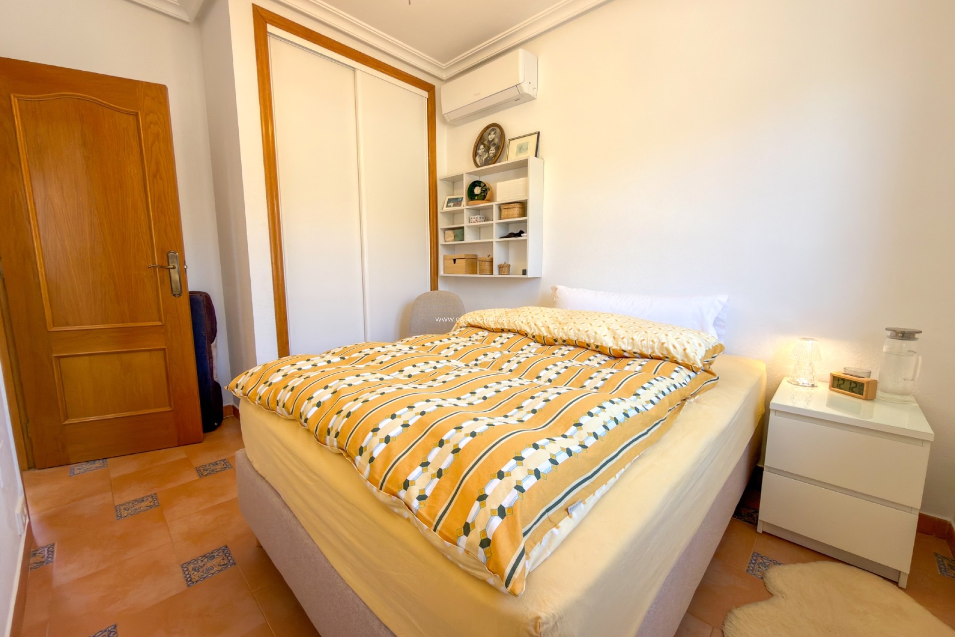 Wiederverkauf - Villa - Orihuela Costa - Los Dolses