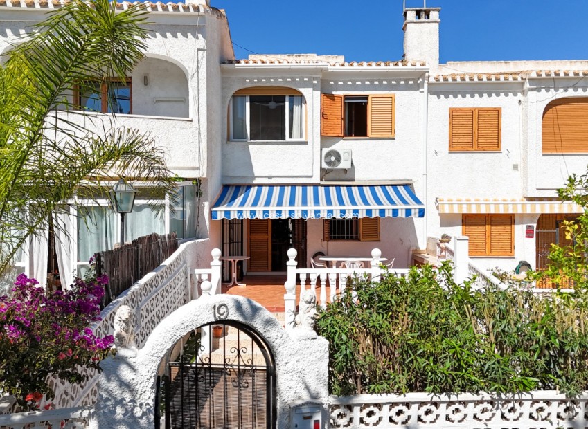 Wiederverkauf - Villa - Orihuela Costa - Playa Flamenca