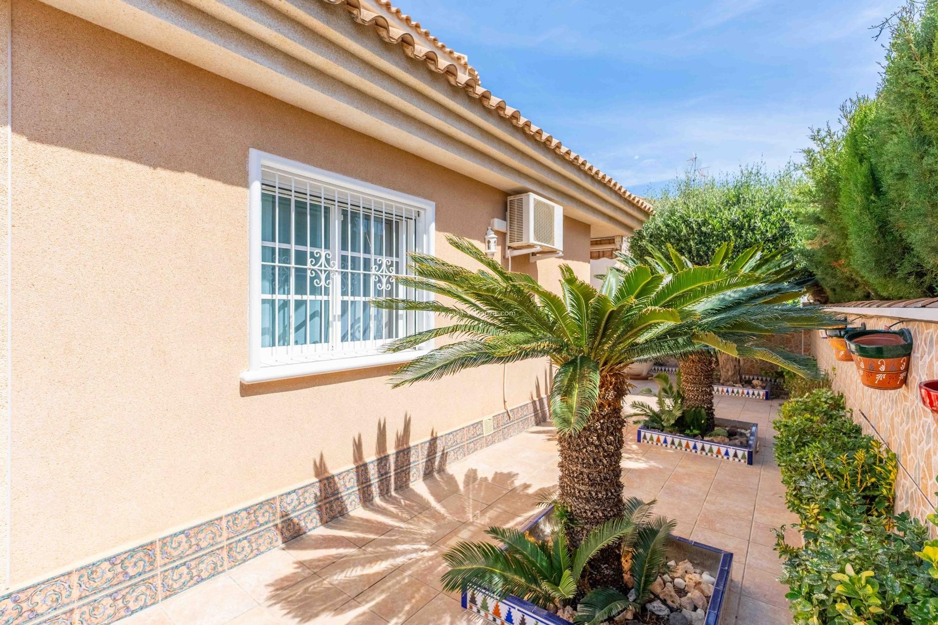Wiederverkauf - Villa - Orihuela Costa - Punta Prima