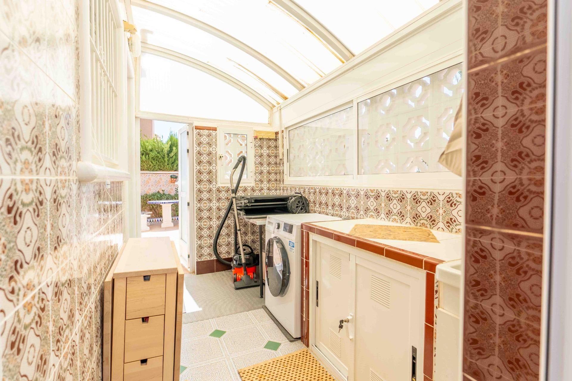 Wiederverkauf - Villa - Orihuela Costa - Punta Prima