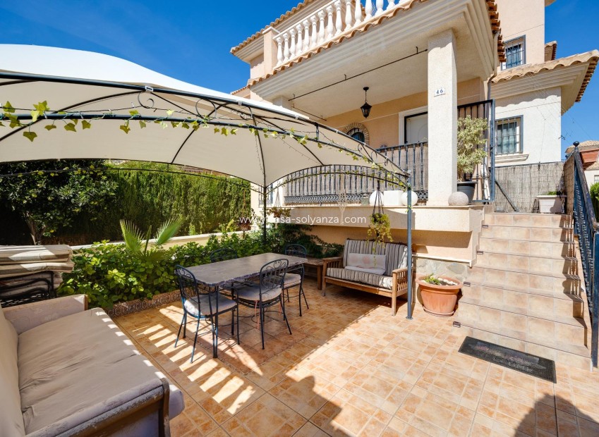 Wiederverkauf - Villa - Orihuela Costa - Urbanización Perla del Mar