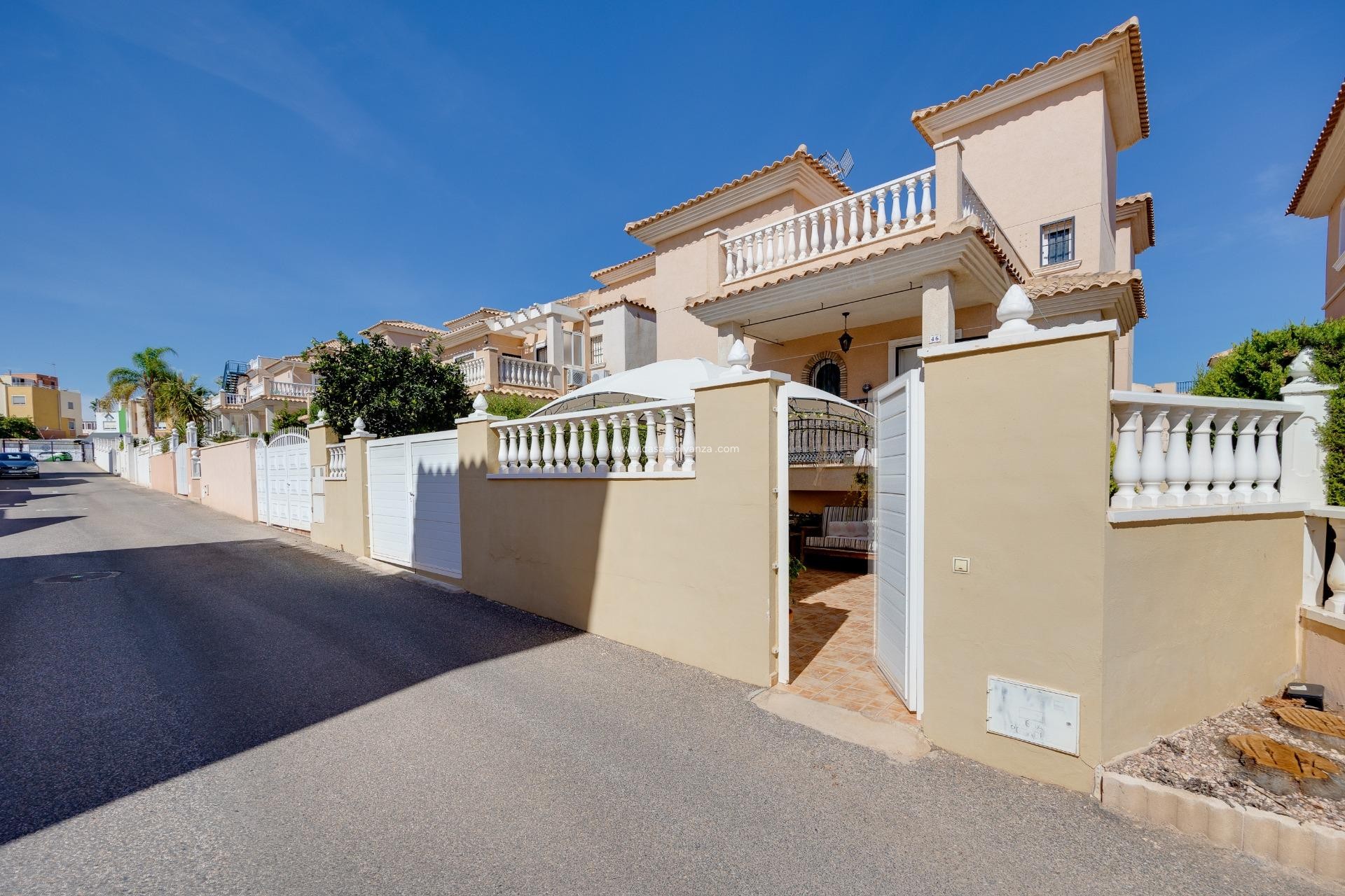 Wiederverkauf - Villa - Orihuela Costa - Urbanización Perla del Mar