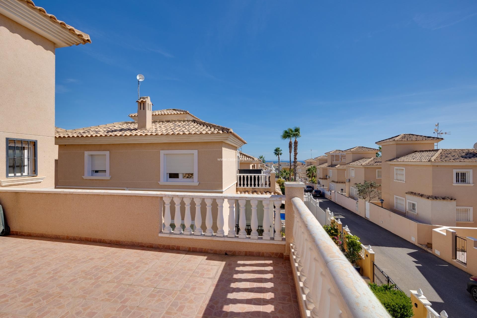 Wiederverkauf - Villa - Orihuela Costa - Urbanización Perla del Mar