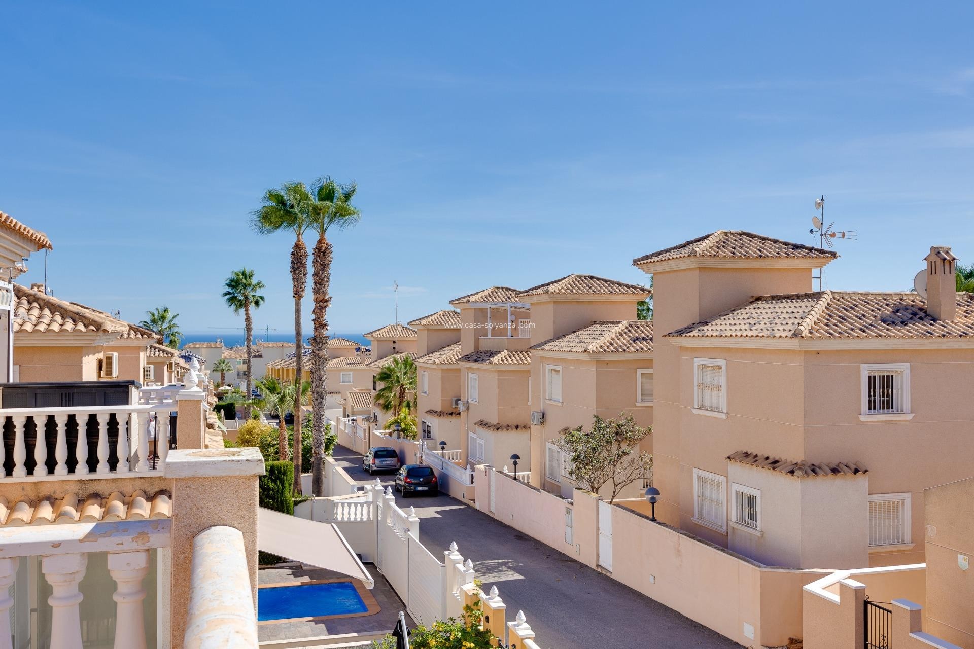 Wiederverkauf - Villa - Orihuela Costa - Urbanización Perla del Mar