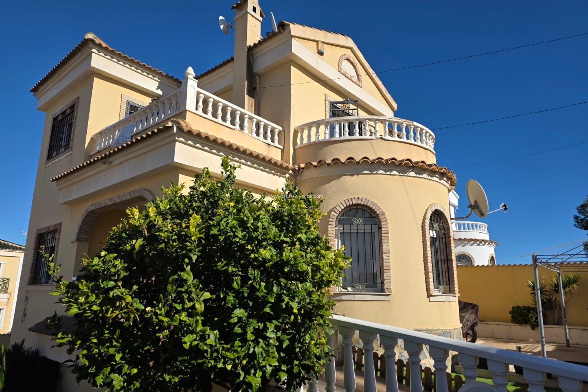 Wiederverkauf - Villa - Orihuela Costa - Villamartín