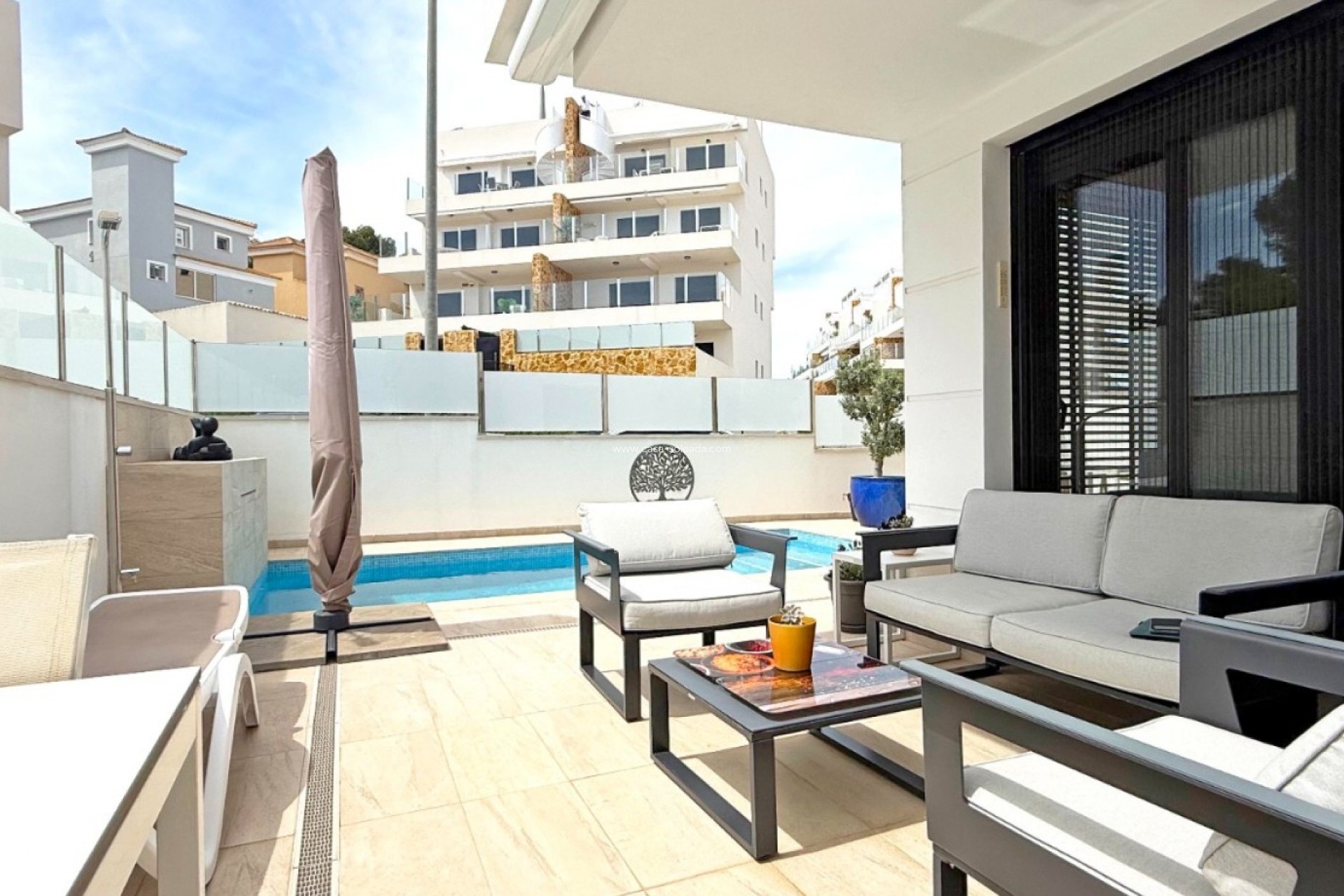 Wiederverkauf - Villa - Orihuela Costa - Villamartín