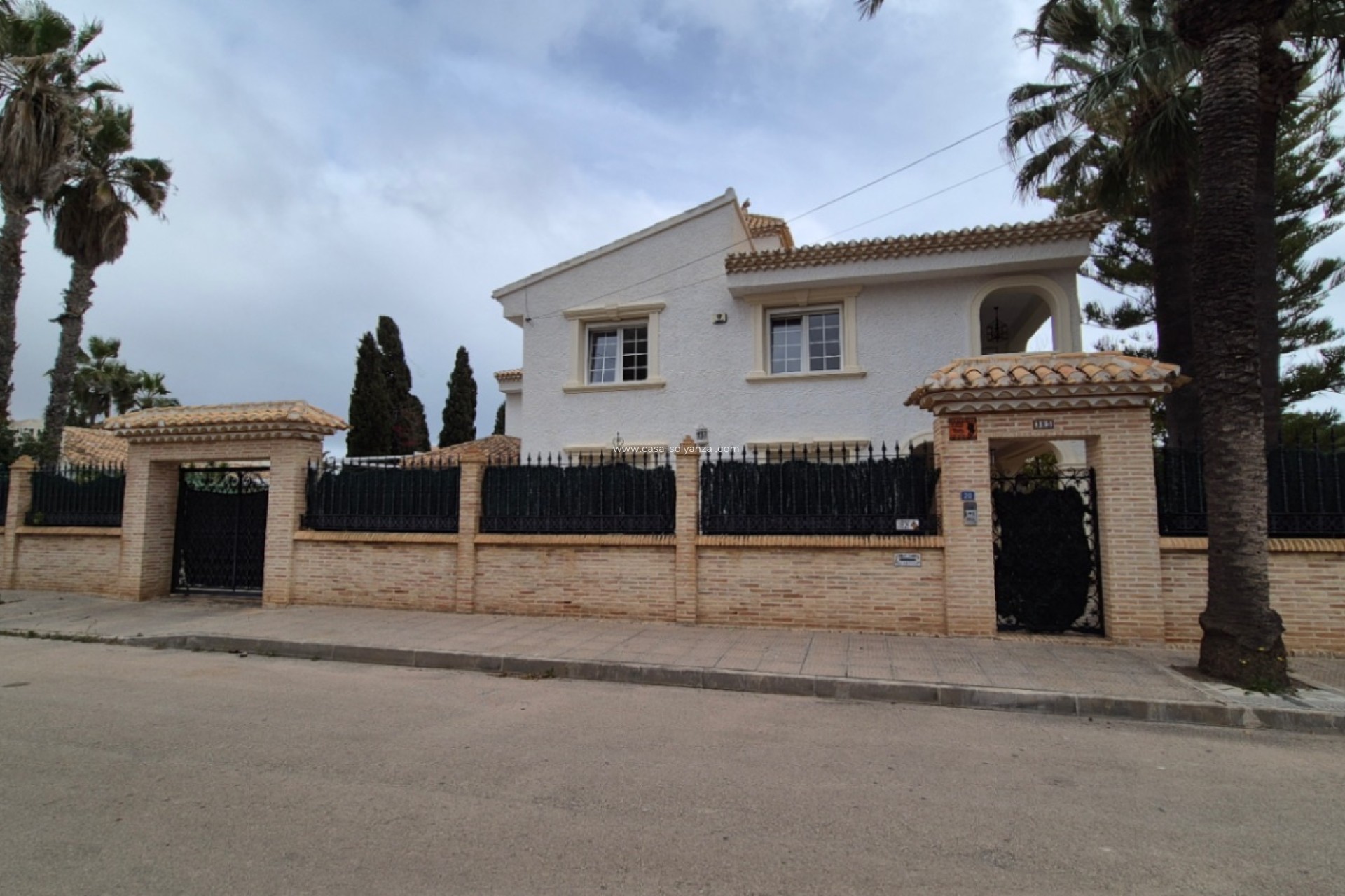 Wiederverkauf - Villa - Orihuela - Inland