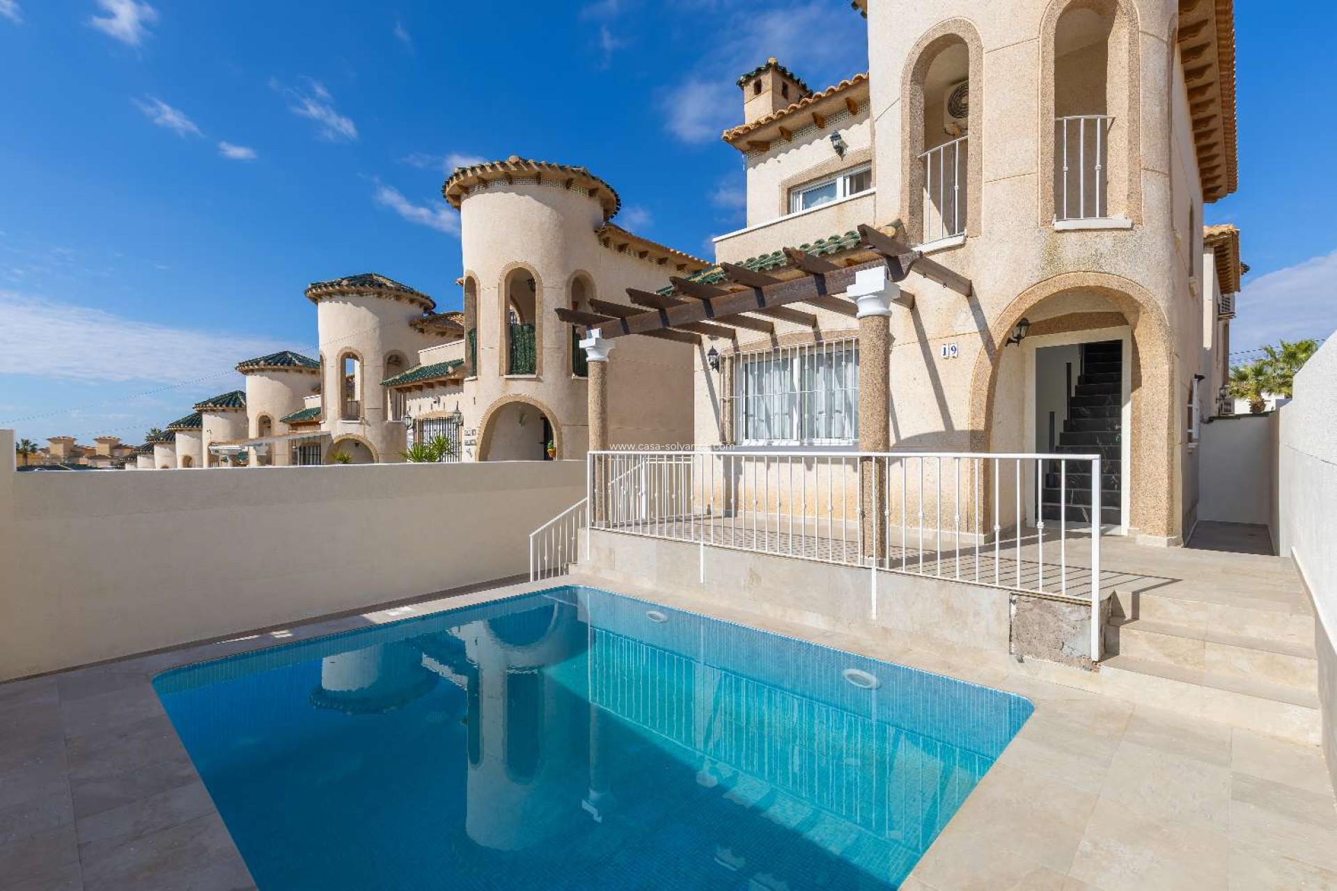 Wiederverkauf - Villa - Orihuela - Orihuela Costa