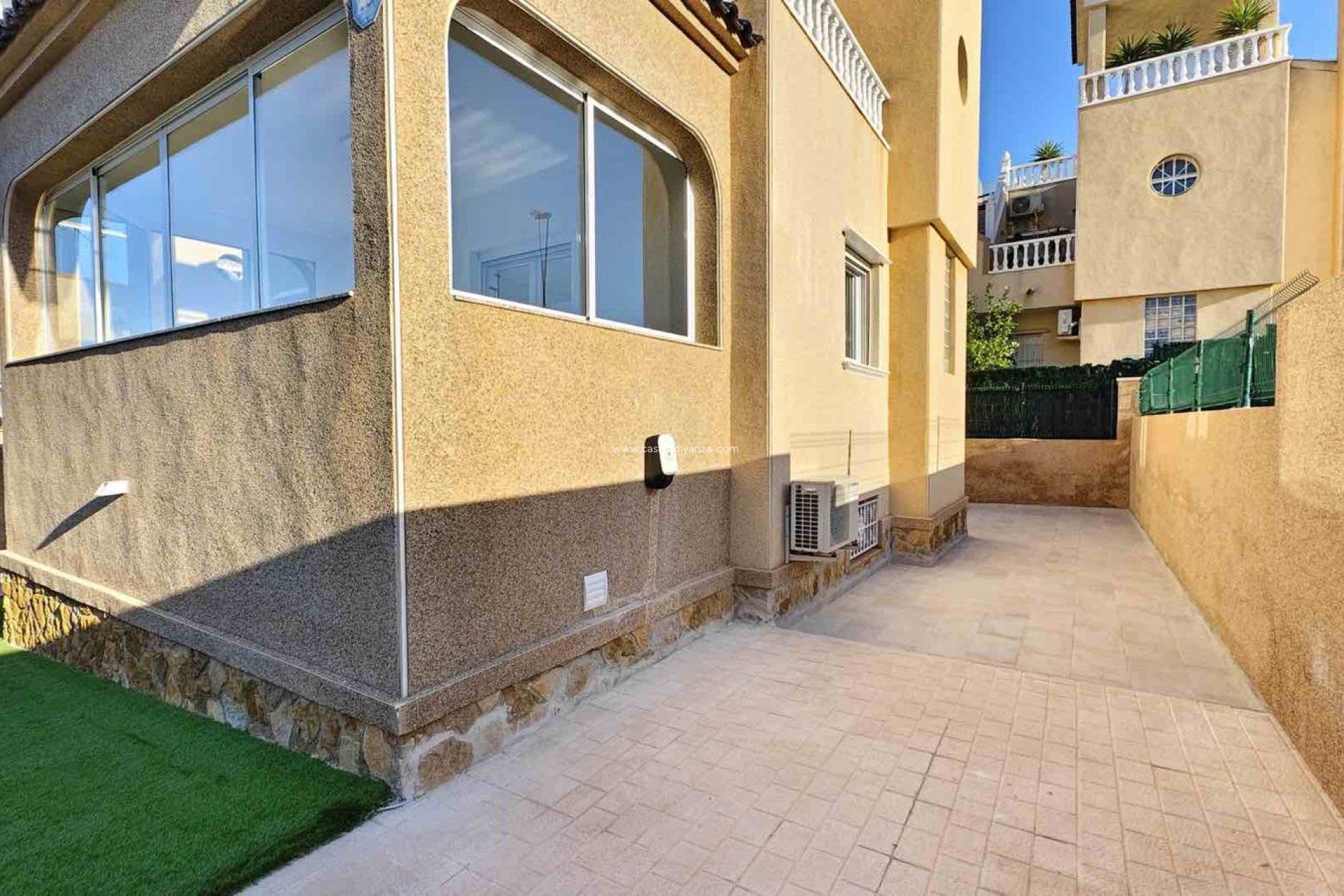 Wiederverkauf - Villa - Orihuela - Villamartin