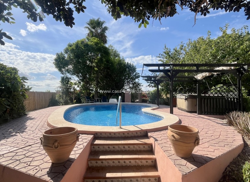 Wiederverkauf - Villa - Orihuela