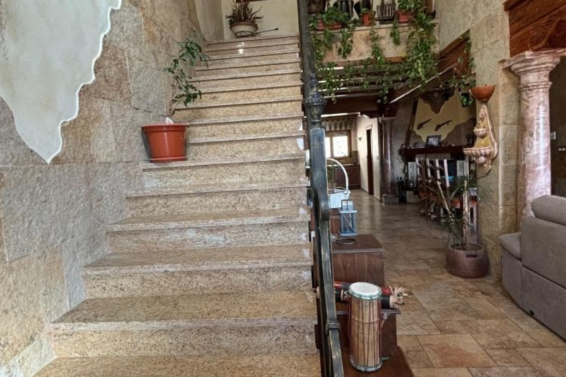 Wiederverkauf - Villa - Redován - Inland