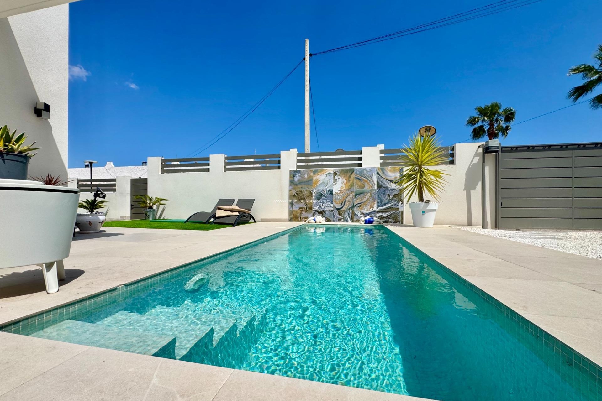 Wiederverkauf - Villa - San Miguel de Salinas - Blue Lagoon - Galán