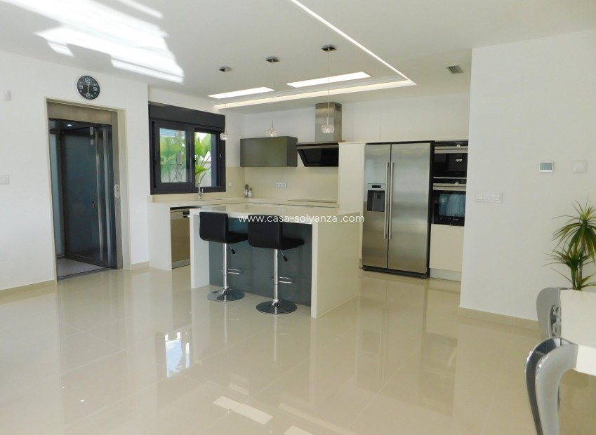 Wiederverkauf - Villa - San Miguel de Salinas